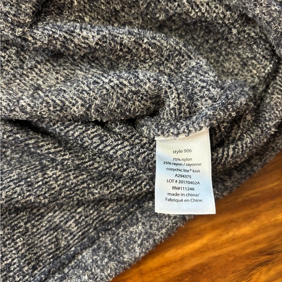 Barefoot Dreams Pebble Beach Hooded Pullover - Picture 4 of 5